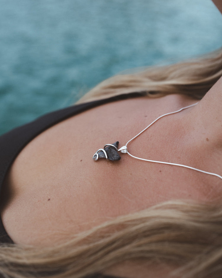 fossil swirl necklace