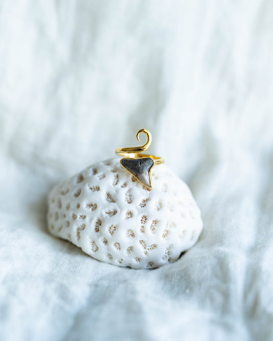 gold swirl wrap ring size 6