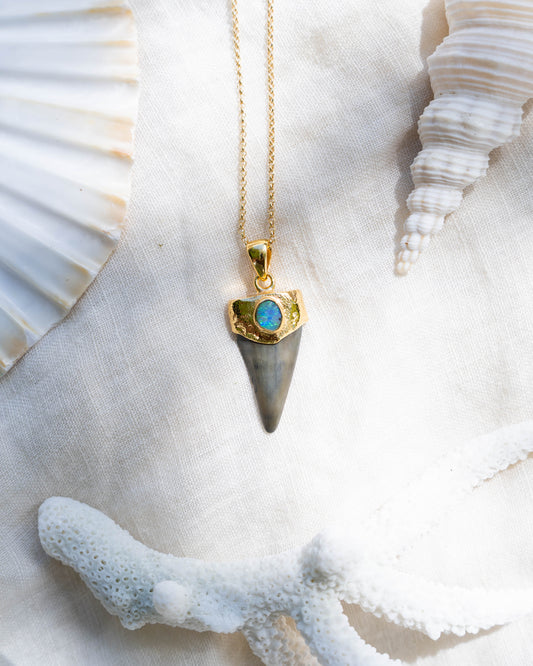 gold opal mana necklace
