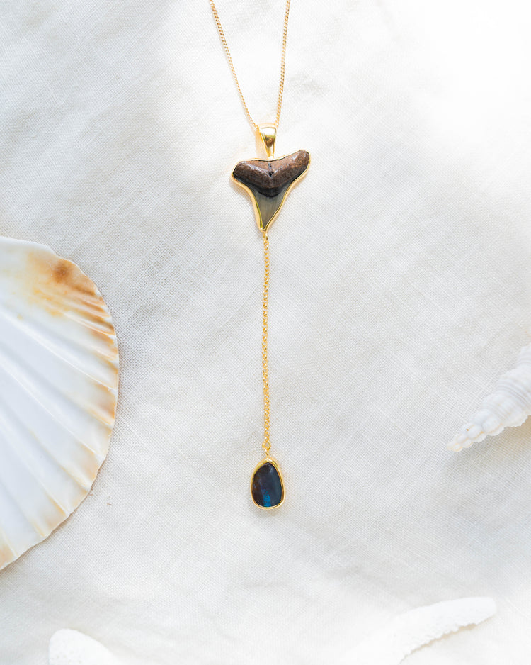 gold moana lariat necklace