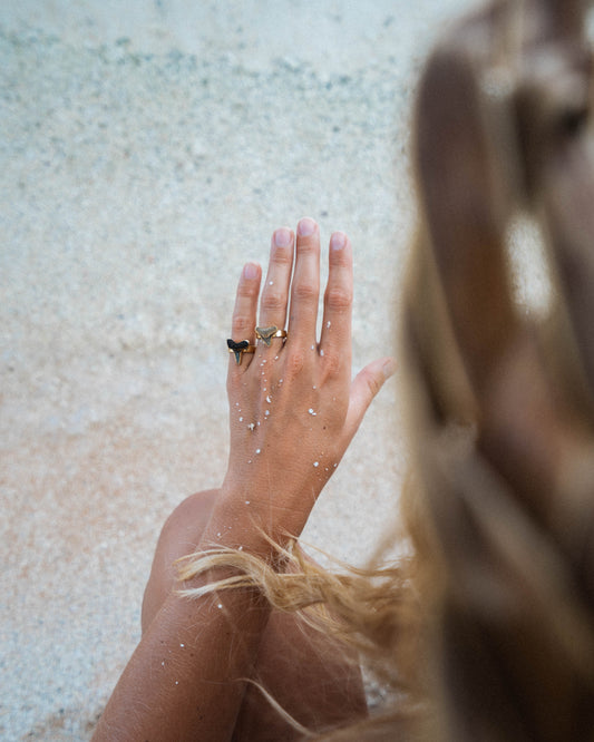 gold found at sea fossil ring size 7