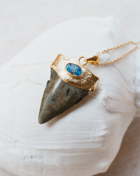 gold opal mana necklace