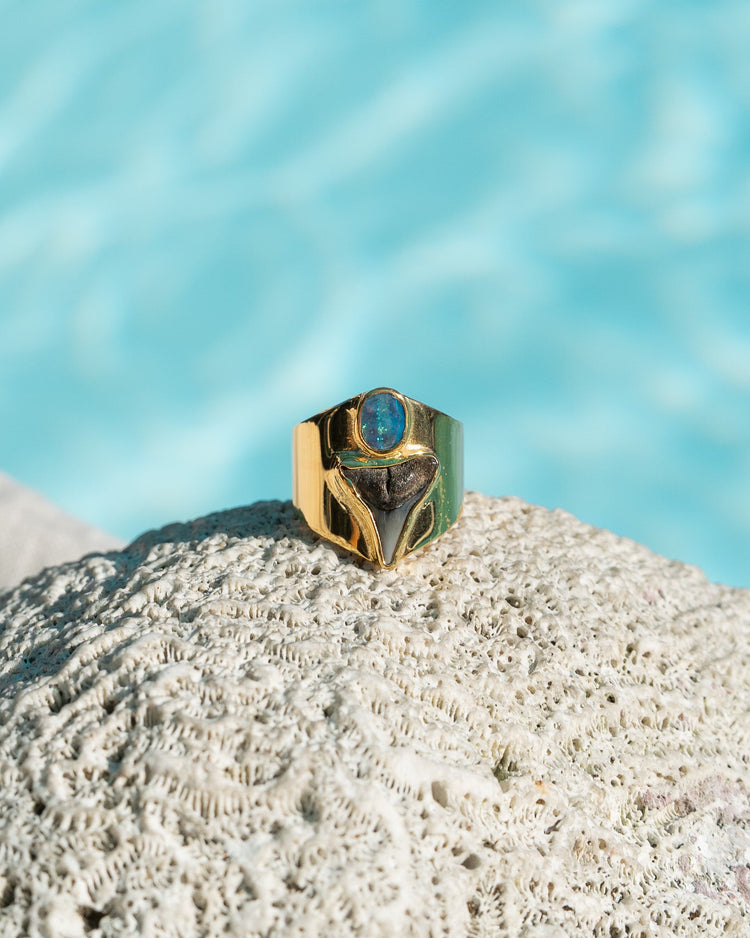 gold opal block ring size 6