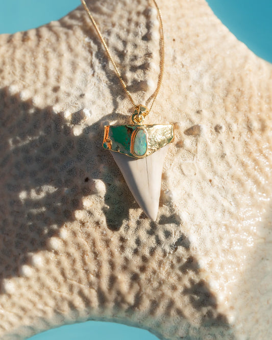 gold opal mana necklace