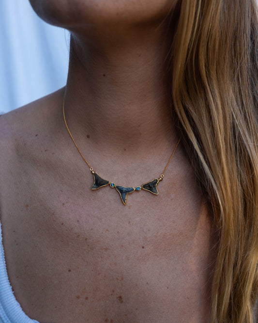 gold dainty opal jaw choker