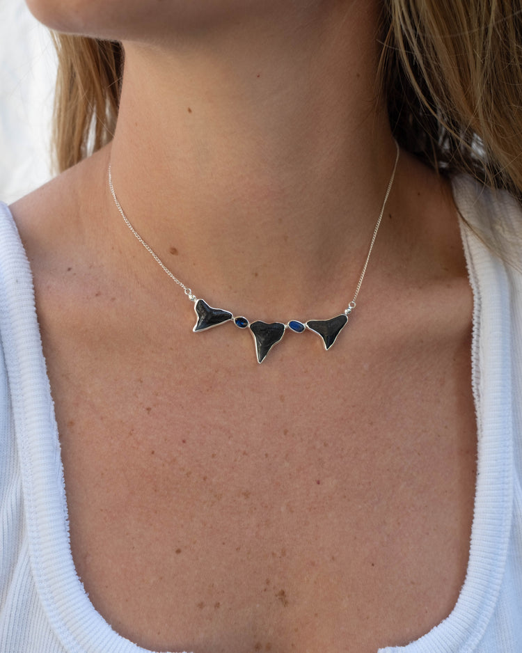 dainty opal jaw choker