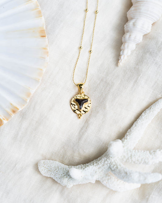 gold oceana necklace