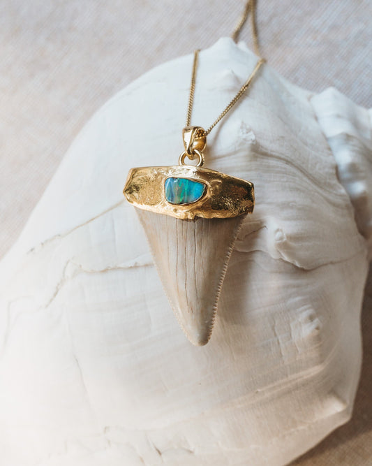 gold opal mana necklace