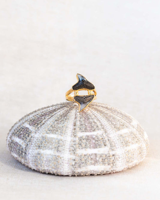 gold twin fin ring size 7