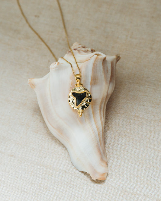 gold oceana necklace