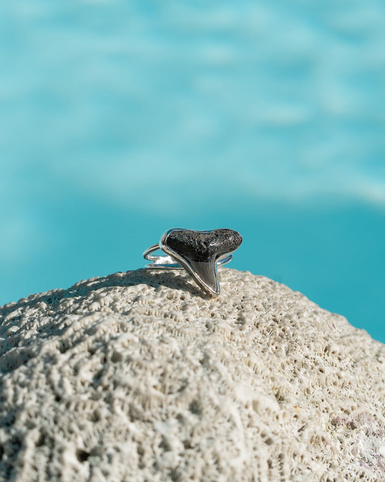 thin reef goddess ring size 7