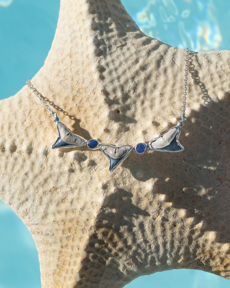 dainty opal jaw choker