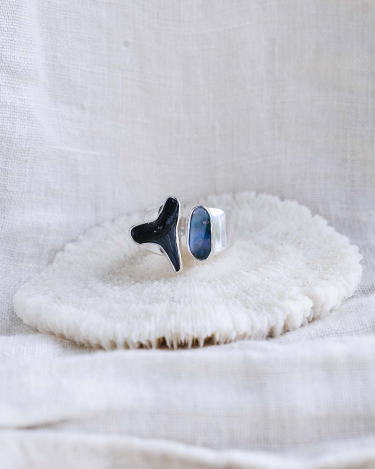 opal clasp ring size 7